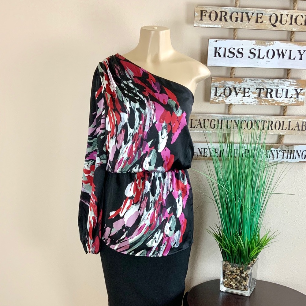 NWT. BISOU BISOU | One Shoulder Blouse